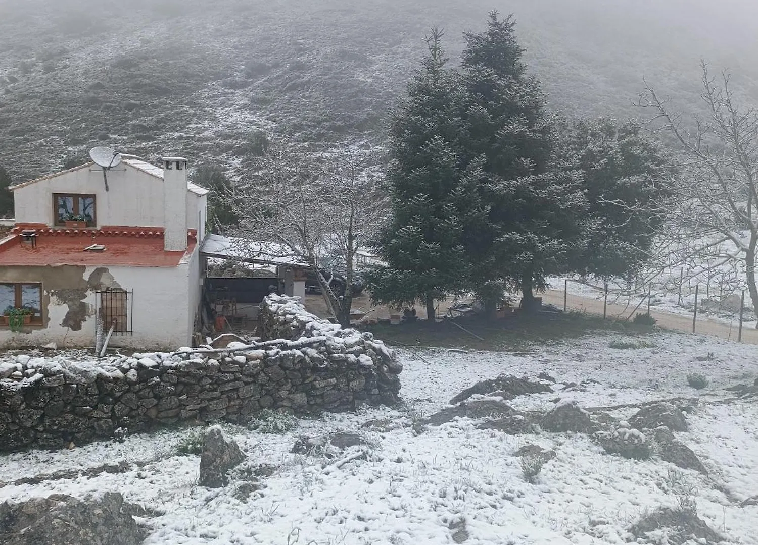 Casa Rural Guadalupe De La Fuenfria Igualeja 0*,